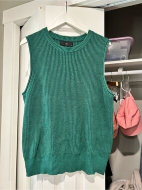 Green Crewneck Knit Sweater Vest
